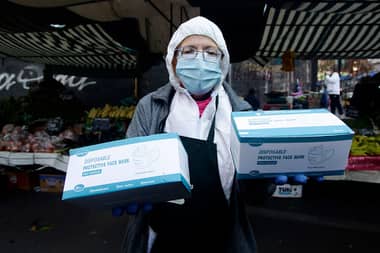 Desechos de mascarillas y guantes generarán un problema tan complejo como las bolsas plásticas