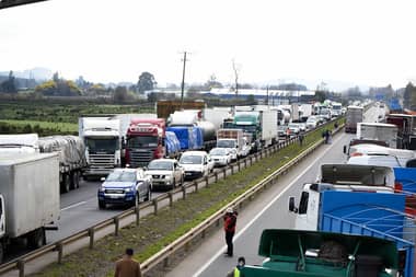 Comerciantes de la Macroferia de Talca denuncian ausencia de camiones de abastecimiento