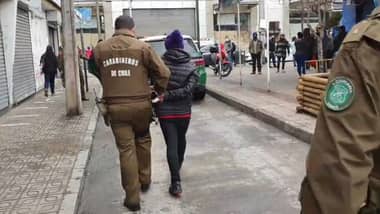 Carabineros detuvo a dos sujetos por desórdenes en calle Mónica Donoso de Curicó