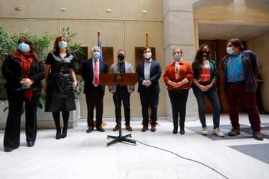 Oposición reafirma acusación constitucional contra ministro del Interior, Víctor Pérez