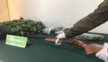 Tres sujetos fueron detenidos en Curicó por amenazas con arma de fuego