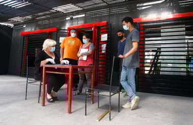 Oficina de Turismo de Curicó capacitó a locatarios por reapertura de comercio gastronómico