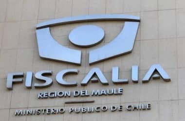 Exfuncionario municipal presenta denuncia por estafa en contra de abogado curicano