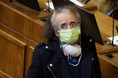Diputado Florcita Alarcón fue multado con $1.3 millones por incumplir cuarentena