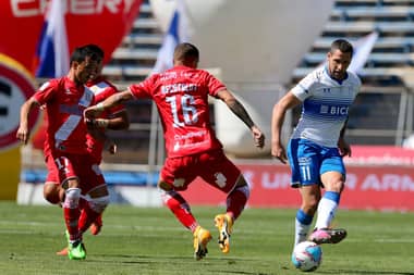 Curicó Unido empata contra Universidad Católica y entra a zona de Libertadores