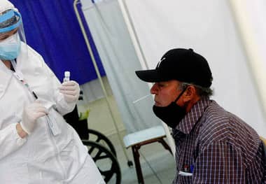 Salud municipal implementó toma de PCR en Colegio Alessandri