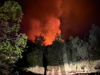 Unidades continúan trabajando para apagar incendio forestal en Molina