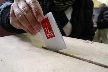 Encuesta Cadem: Jara lidera la primera vuelta, Kast cae y Matthei se consolida en tercer lugar
