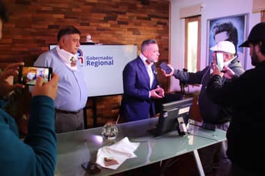 Cores Juan Valdebenito y Pablo Chávez llaman a la comunidad a aportar por el "medicamento más caro del mundo"