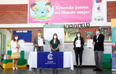 Junji y Municipio de Curicó firmaron traspaso de jardín infantil “Los Patroncitos” al DAEM