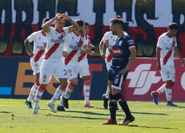 Curicó Unido vence en el arranque del Torneo Nacional