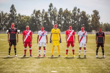 Curicó Unido presentó sus refuerzos para la temporada que se avecina