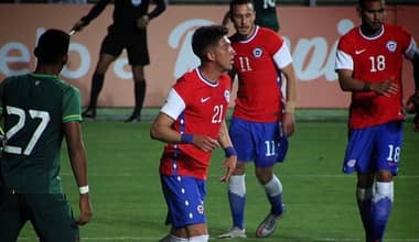 Pablo Parra sumó sus primeros minutos en La Roja