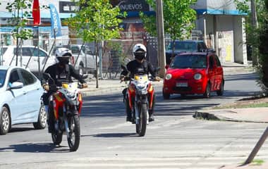 Luz verde a Ley de Seguridad Municipal: Dotará de personal contratado y pistolas Taser a inspectores