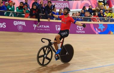 En acceso a una iglesia encuentran bicicleta de Antonio Cabrera