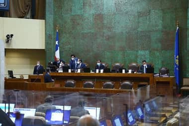 Cámara rechazó proyecto que buscaba fomentar participación de estudiantes en proceso constituyente  