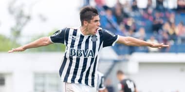 Cabral: "Soy un jugador potente, con buen juego aéreo y mucha presencia en el área"