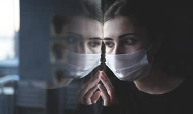 Ipsos: Chile es el segundo país del mundo que más ha empeorado su salud mental durante la pandemia
