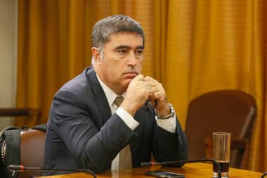Mario Desbordes se declaró en "reflexión" tras perder las elecciones internas de RN
