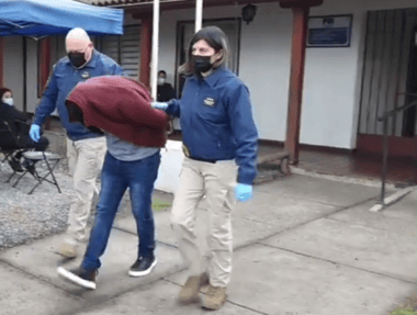 PDI de Curicó detuvo a hombre por homicidio en estacionamiento de supermercado