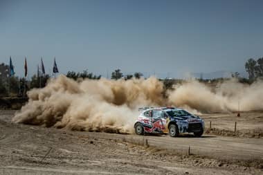 “Chaleco” López abandona en la primera fecha del RallyMobil