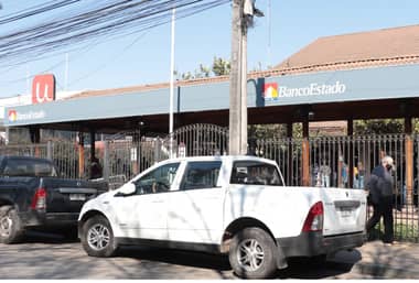 Alcaldesa de Molina reiteró solicitud a Banco Estado para instalar otra caja de atención en la comuna