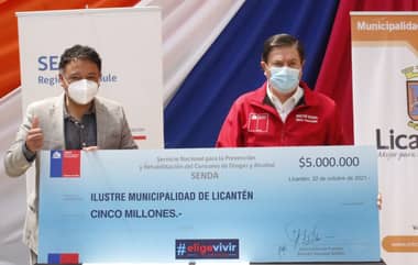 Senda entregó recursos a Municipio de Licantén para compra de implementos deportivos y artísticos