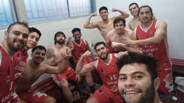 La celebración liceana tras el triunfo ante Manquehue