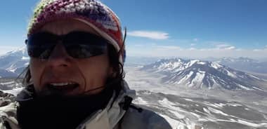 Curicana hizo cumbre en Ojos del Salado, el volcán más alto del mundo