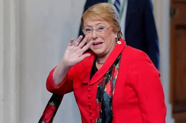 Expresidenta Michelle Bachelet llega a Chile a una semana de la segunda vuelta