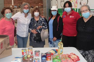 Municipio de Molina entregó cajas de alimentos a más de 2.500 adultos mayores