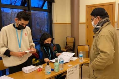 Chilenos en el extranjero dan victoria a Boric en Nueva Zelandia, Australia y Japón mientras que Kast se impuso en Singapur