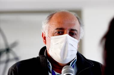 Salud Curicó confirmó brotes de COVID-19 en dos centros asistenciales y 20 casos activos en funcionarios