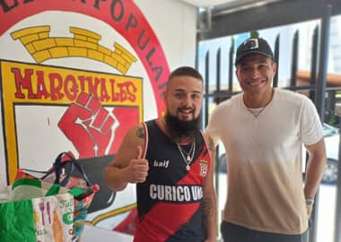 Leandro Benegas donó alimentos al Comedor Popular de Marginales en su despedida