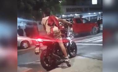 Video muestra violenta pelea frente al Hospital de Curicó
