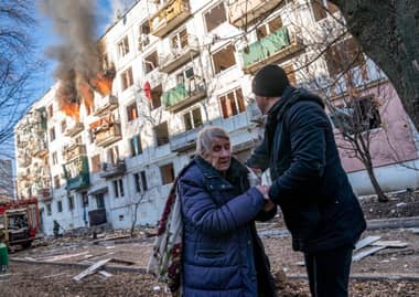Cancillería confirma 53 chilenos en Ucrania y Gobierno llama a Rusia a retirar sus tropas
