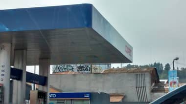 Sujetos realizaron robo con intimidación en servicentro Copec de avenida Freire en Curicó