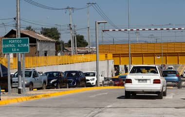 Autoridades inauguraron apertura de paso inferior Freire en Curicó