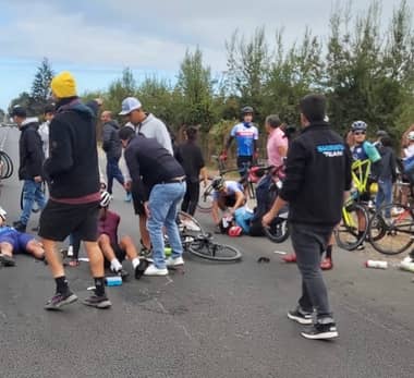 Dos heridos de gravedad dejó accidente ocurrido en prueba ciclista