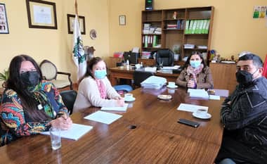 Directiva del Colegio de Profesores de Hualañé se reunió con la alcaldesa Carolina Muñoz