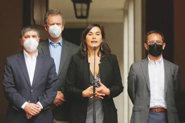 Ministerio del Interior llamó a camioneros a deponer paro y dio plazo hasta las 16:00 horas de este martes