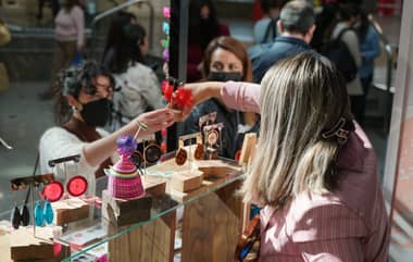 Gobernación del Maule y CRDP impulsan “Feria Mercado Emprende” con expositores regionales en Mall Alto Las Condes