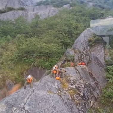 Carabineros encontró a turista chino extraviado en la cordillera de San Clemente