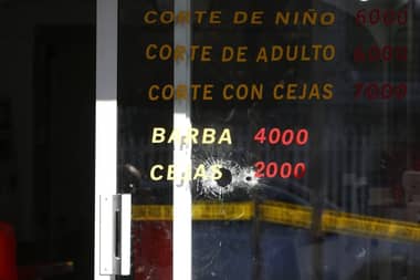 Labocar sigue periciando lugar de homicidio de carabinero en Pedro Aguirre Cerda