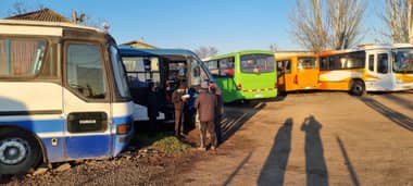 Desconocidos robaron $3 millones a chofer en estacionamiento de minibuses en Curicó