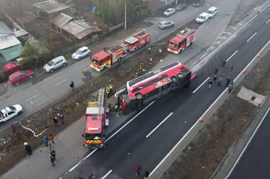 Volcamiento de bus en Champa dejó un hombre fallecido y 14 personas heridas