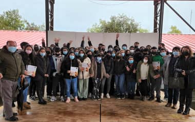 Estudiantes del Liceo Bicentenario de Hualañé iniciaron clases con profesores de Preuniversitario Pedro de Valdivia