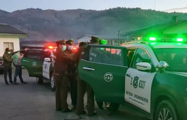 Carabineros detuvieron a tres sujetos que robaron aceite para vehículos en servicentro de Licantén