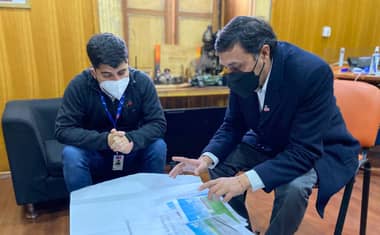 Seremi de Deportes del Maule visitó instalaciones deportivas de Romeral y revisó futuros proyectos con el alcalde