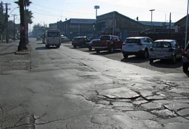 Municipio de Curicó anuncia inicio de licitación para conservación de calle Maipú